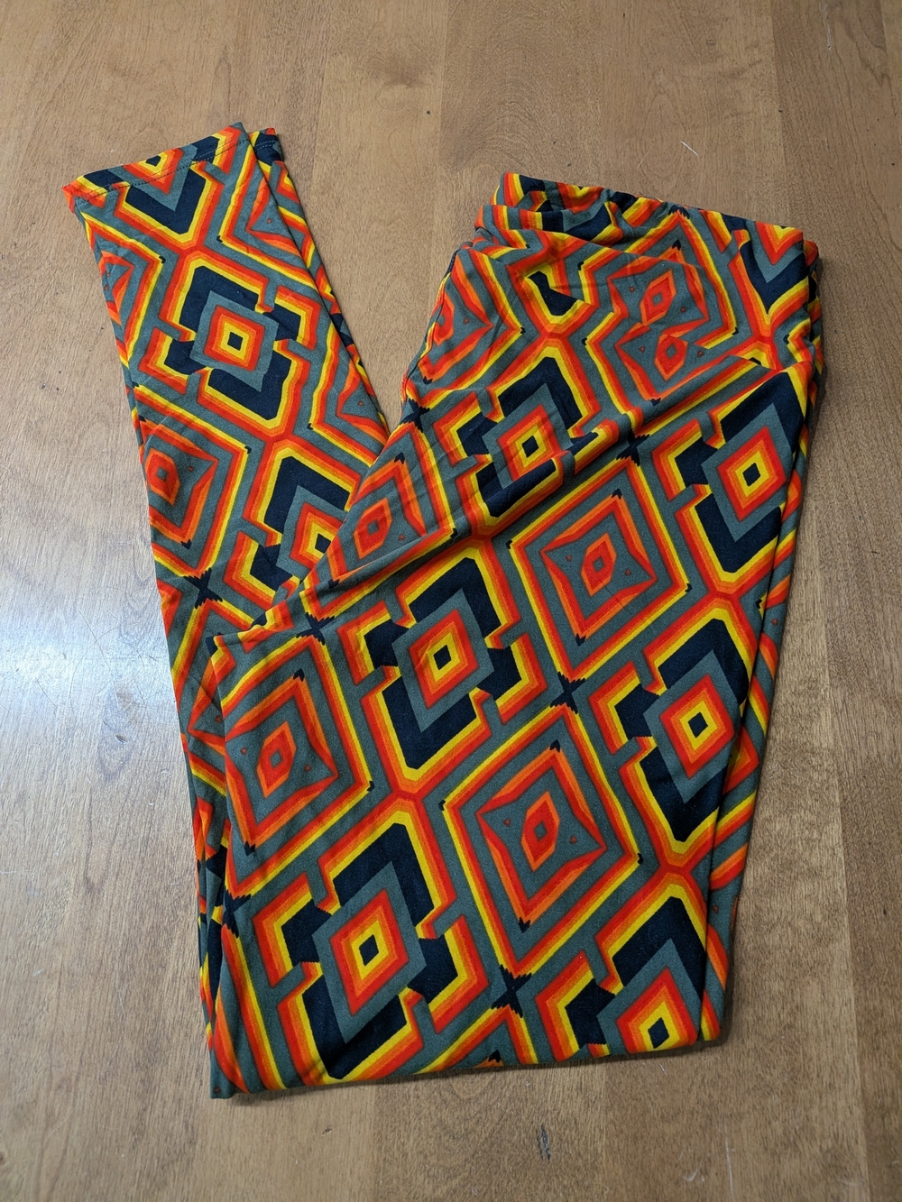 3/$14 Lularoe Geometric Print Leggings